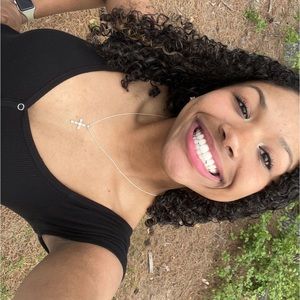 Meet your Posher, Liberty